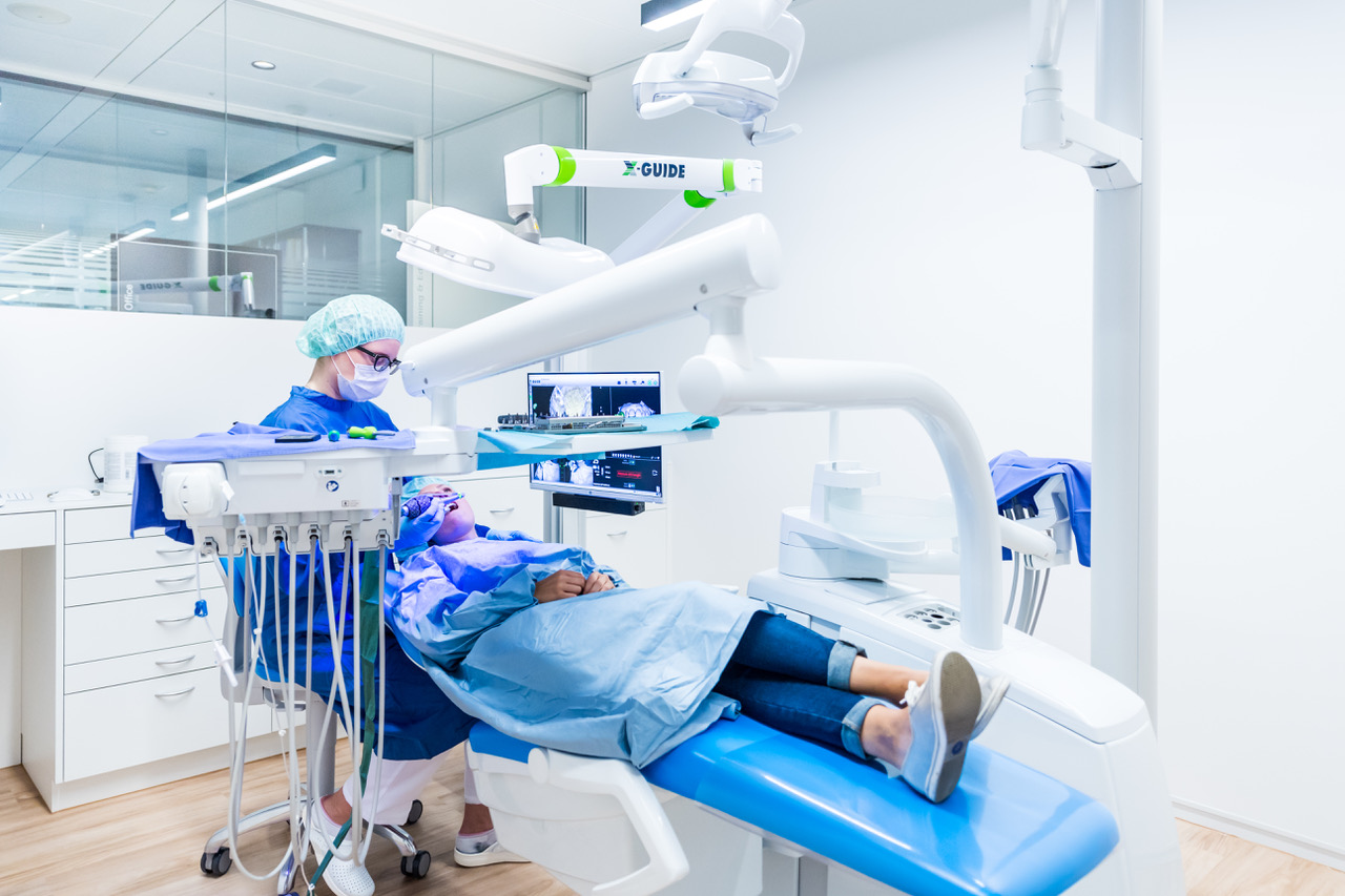 インプラントナビゲーションシステム「X-Guide(Xガイド)」 - 文京区